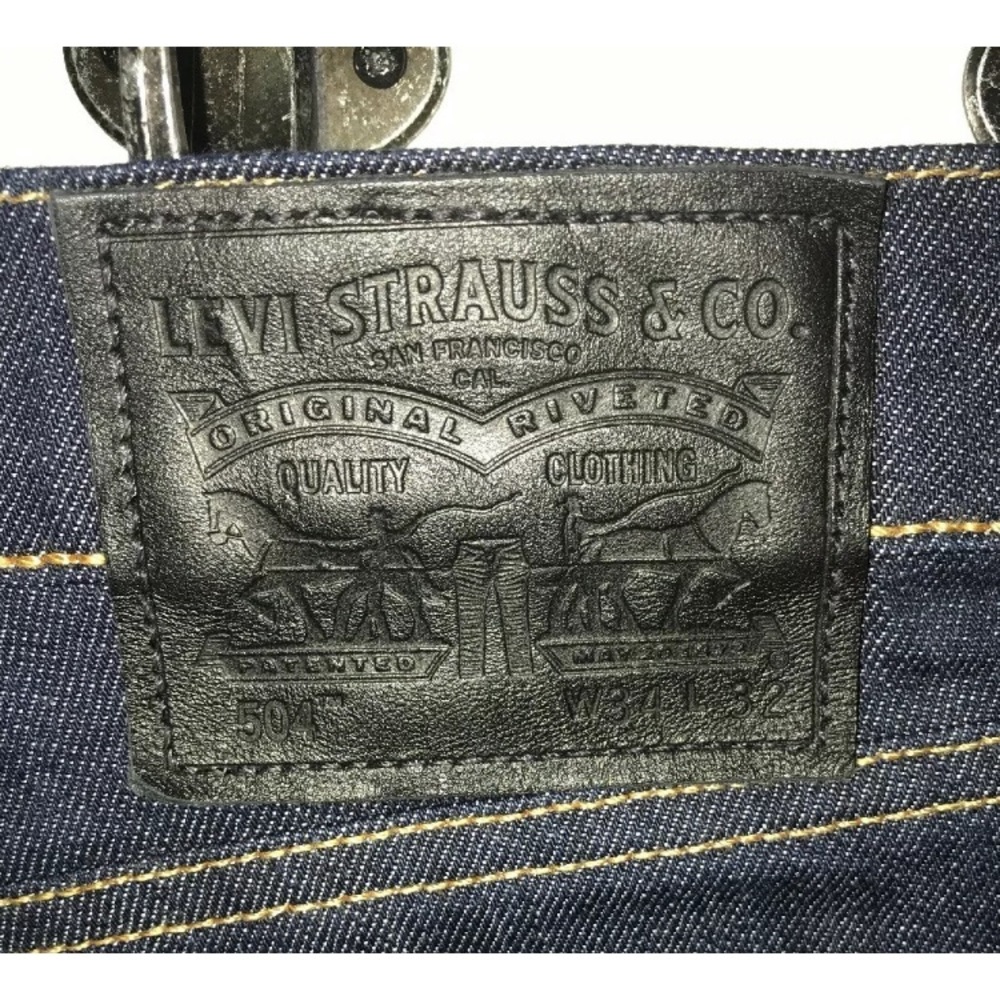 New 504 Men’s Levi’s 34x32 Black label jeans
